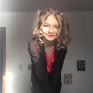 Meet your Posher, Kayla